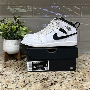 Nike Air Jordan 1 Mid PS White and Black Kids' Shoes
